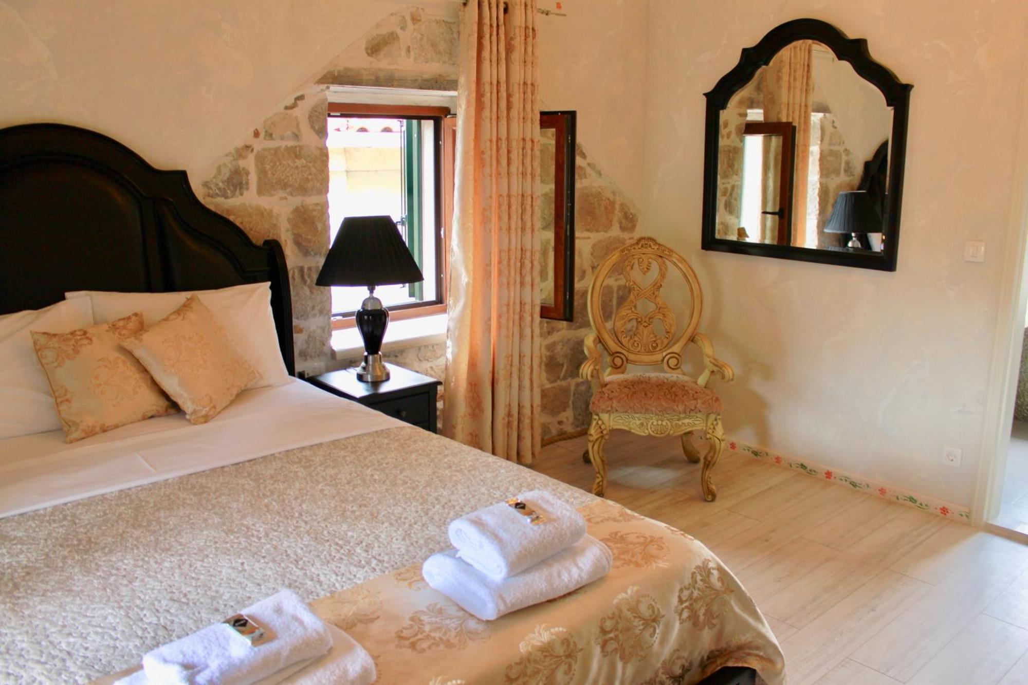 Historic Plaza Varos Split (Adults Only) Ruang foto