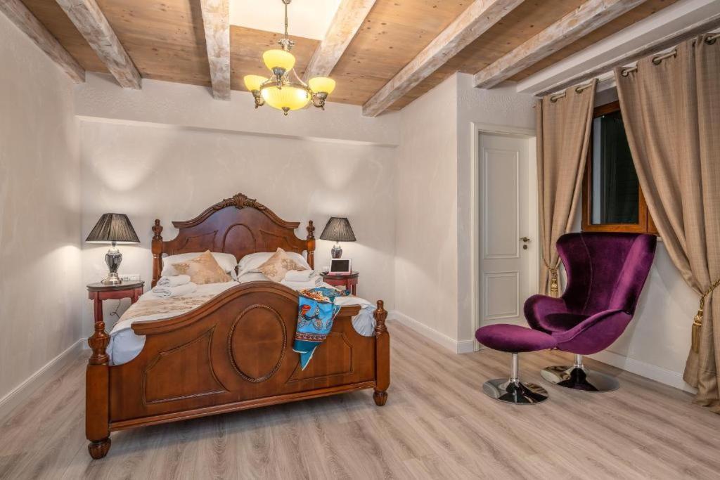 Historic Plaza Varos Split (Adults Only) Bagian luar foto