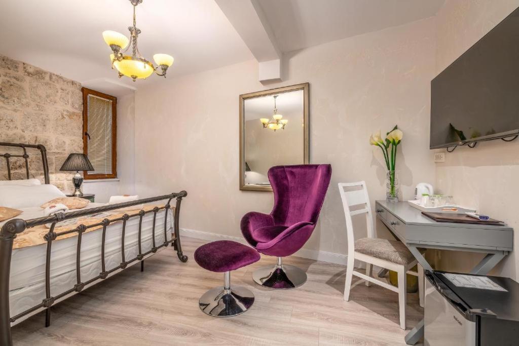 Historic Plaza Varos Split (Adults Only) Bagian luar foto